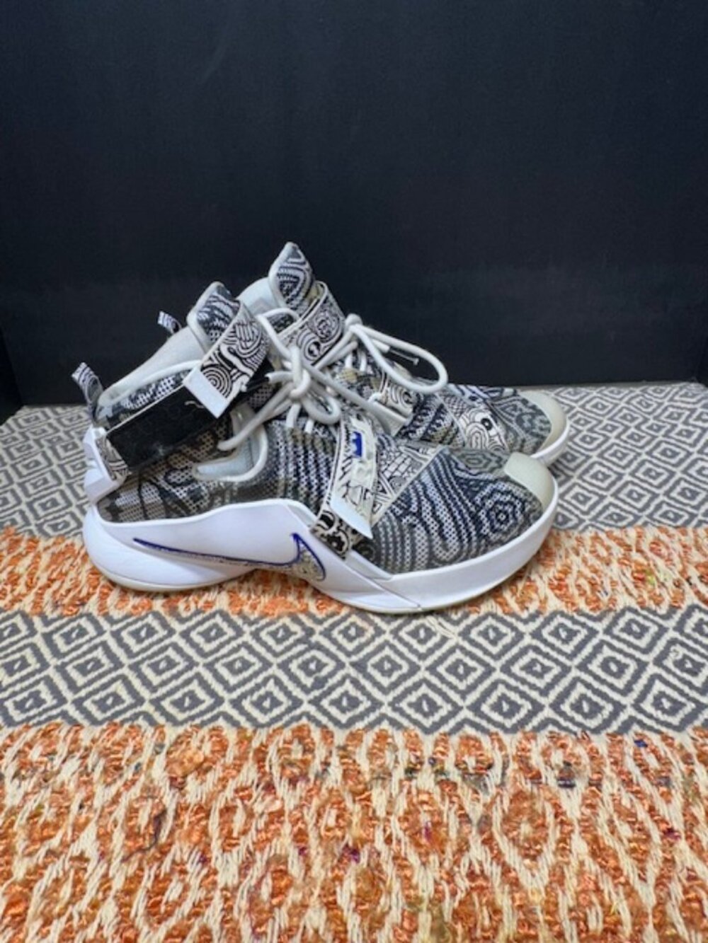 Nike Zoom LeBron Soldier 9 LE Freegums Men's Size 8